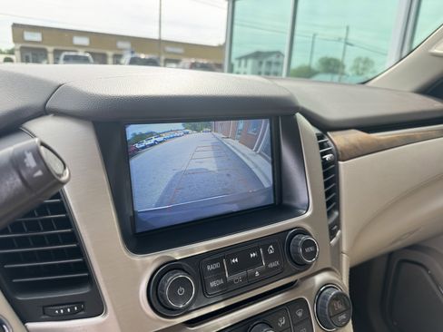 Used 2020 GMC Yukon Denali w/ Open Road Package image 21