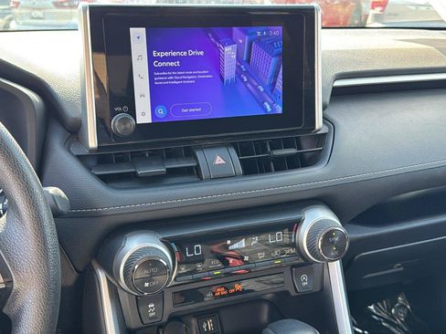 Used 2025 Toyota RAV4 XLE FWD image 15
