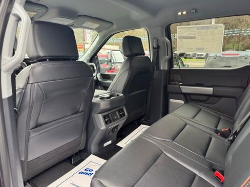 New 2026 Ford F250 Lariat w/ Lariat Premium Package image 16