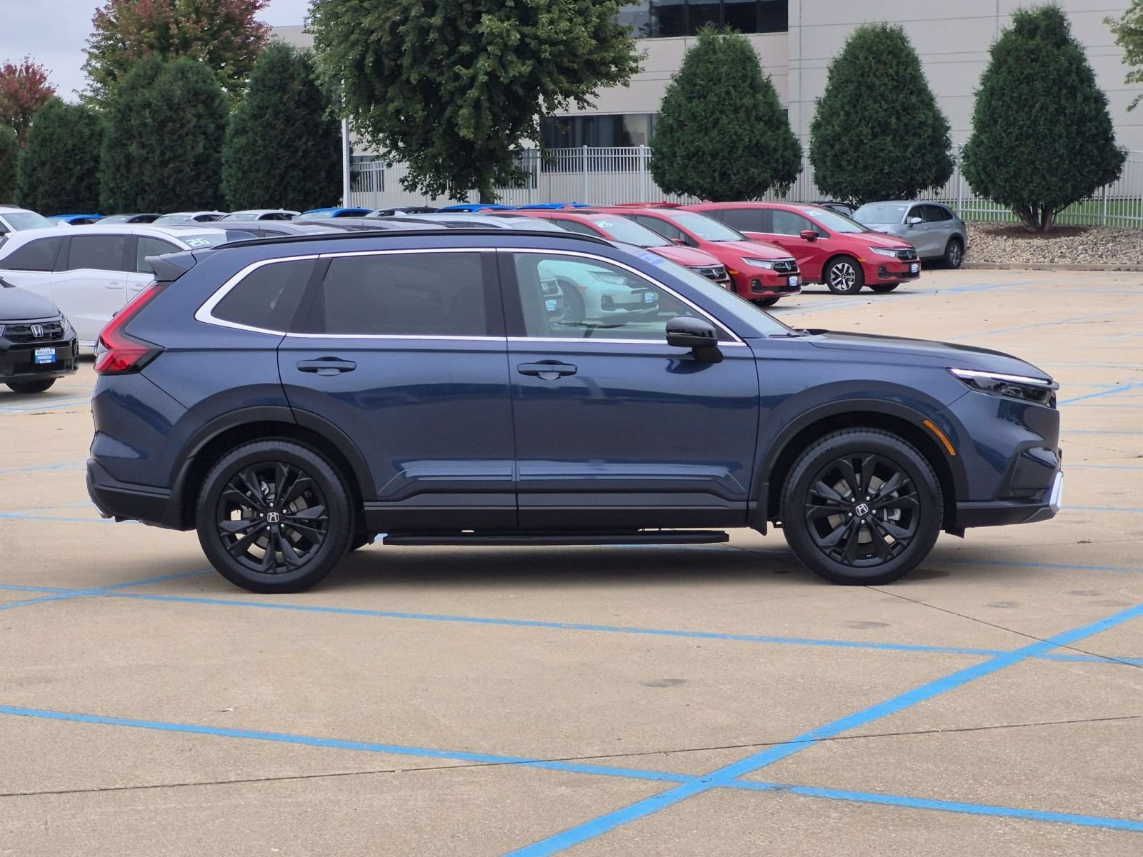 Certified 2023 Honda CR-V Sport Touring image 6