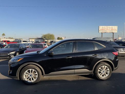 Used 2020 Ford Escape S image 4