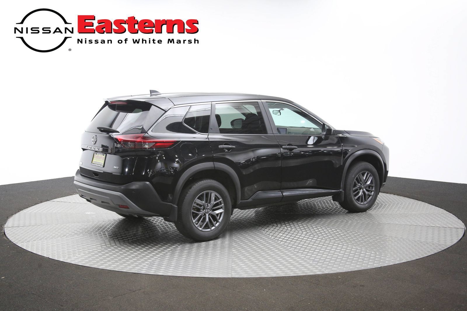 Used 2023 Nissan Rogue S AWD/4WD image 41