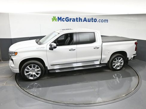 Used 2022 Chevrolet Silverado 1500 High Country w/ High Country Premium Package image 18