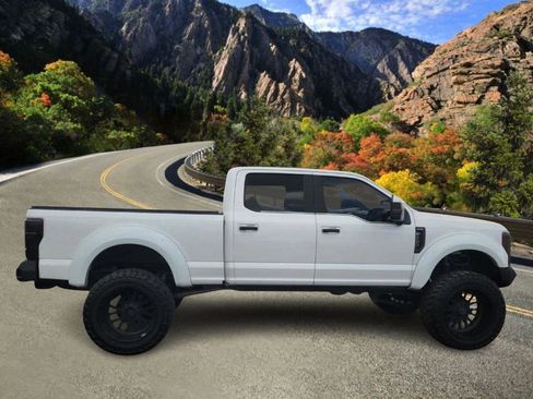 Used 2019 Ford F250 Limited image 2