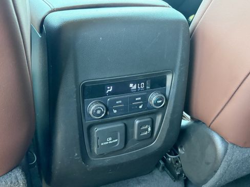 Used 2019 Buick Enclave Avenir w/ Trailering Package, 5000 lbs. AWD/4WD image 31