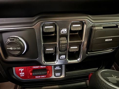 Used 2021 Jeep Wrangler Unlimited Rubicon image 19