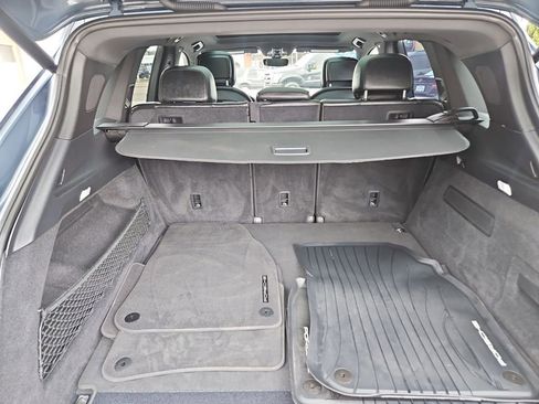 Used 2019 Porsche Cayenne image 23