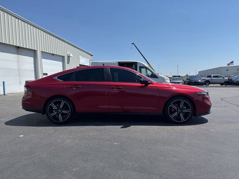 Used 2023 Honda Accord Sport image 8