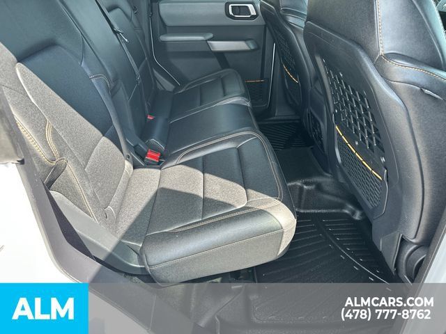Used 2023 Ford Bronco Badlands AWD/4WD image 17