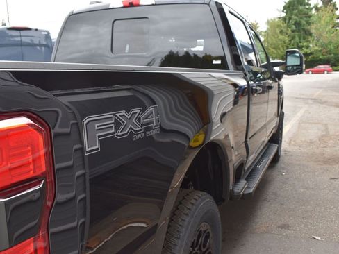 New 2025 Ford F350 XLT w/ Black Appearance Package image 10