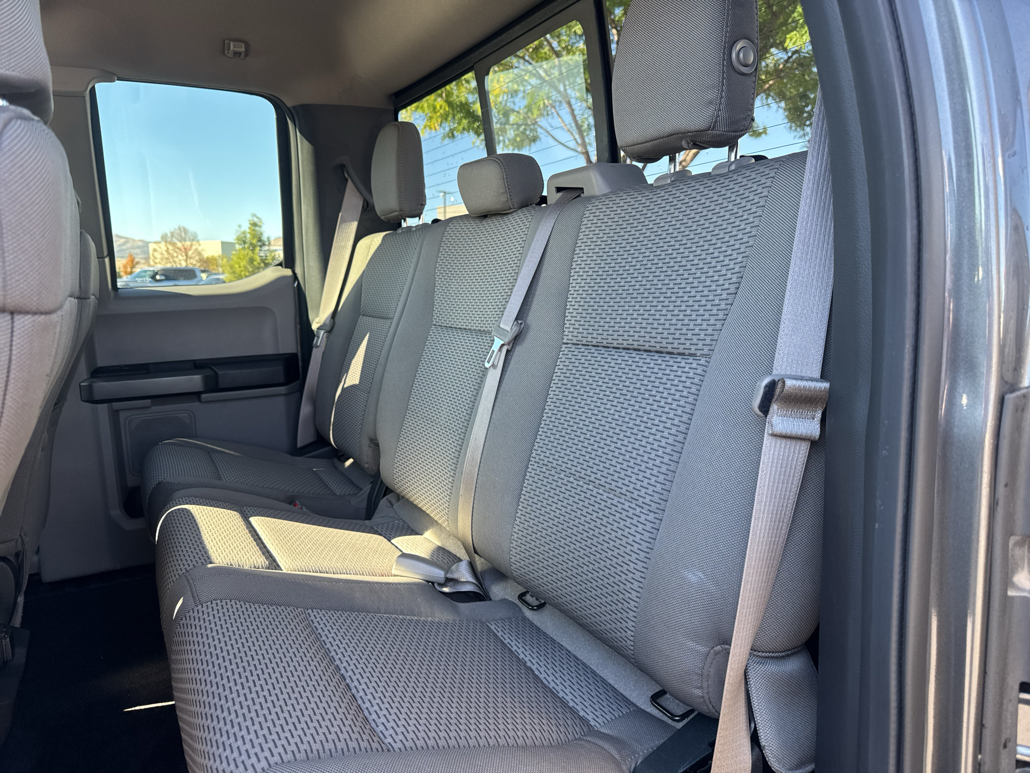 Used 2015 Ford F150 XLT w/ Equipment Group 302A Luxury AWD/4WD image 8