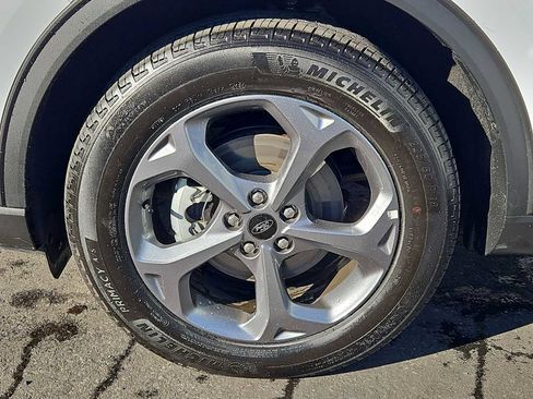 Used 2025 Ford Escape ST-Line image 13