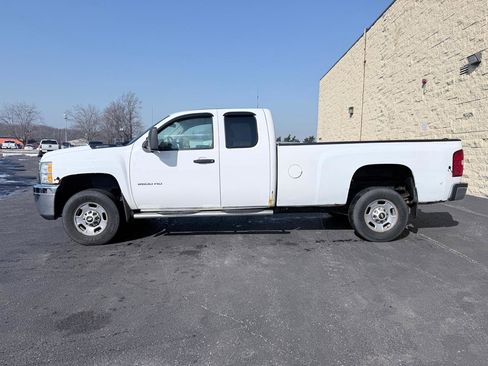 Used 2013 Chevrolet Silverado 2500 W/T image 2