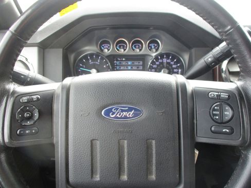 Used 2014 Ford F250 Lariat w/ Chrome Package image 10