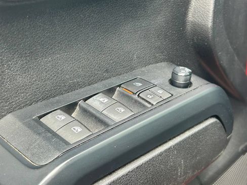Used 2021 Toyota Tacoma SR w/ SR Convenience Package RWD image 20