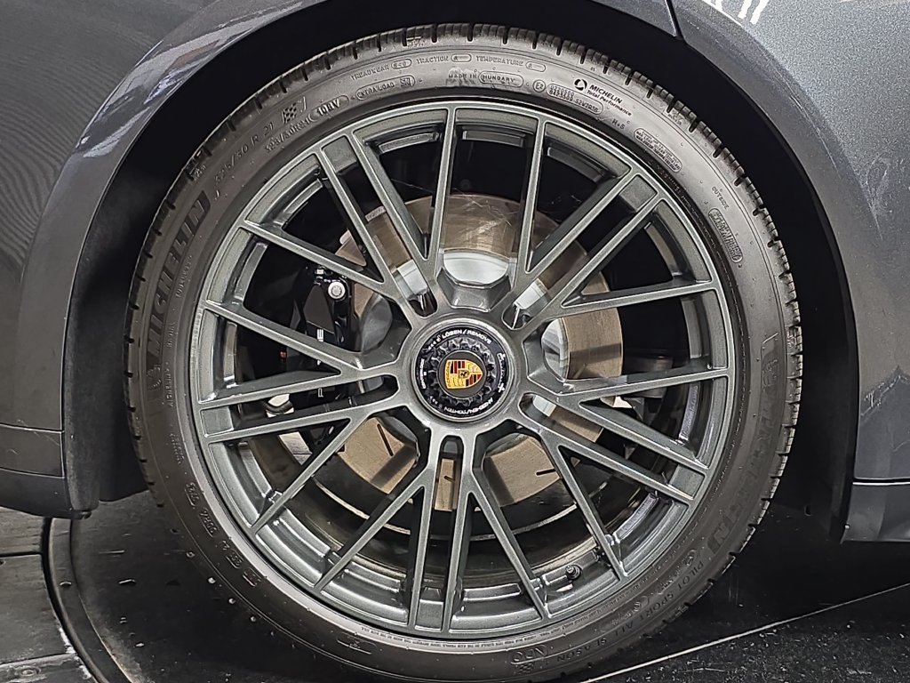 Certified 2026 Porsche Panamera GTS AWD/4WD image 29