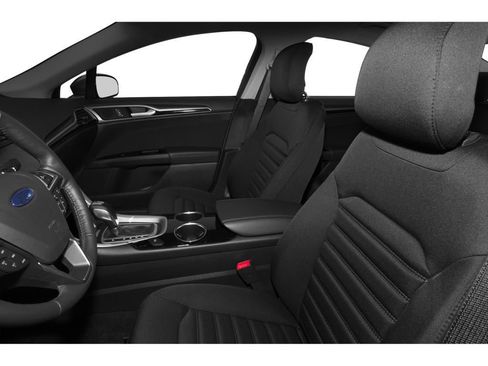 Used 2015 Ford Fusion SE FWD image 6