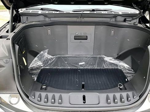 New 2025 Ford F150 Lightning Lariat AWD/4WD image 13