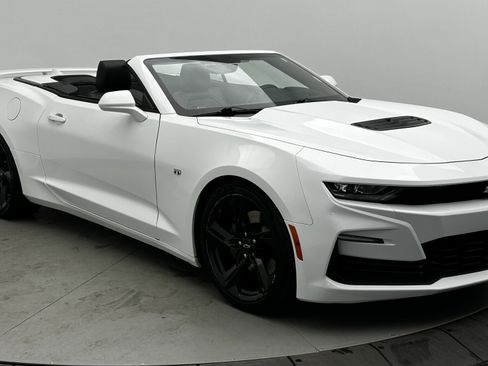 Used 2020 Chevrolet Camaro SS image 3