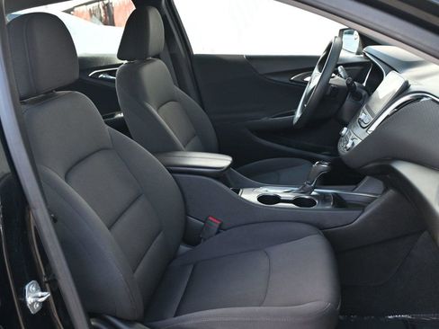 Used 2020 Chevrolet Malibu LT image 14