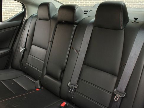 Used 2021 Nissan Sentra SR w/ SR Premium Package image 16