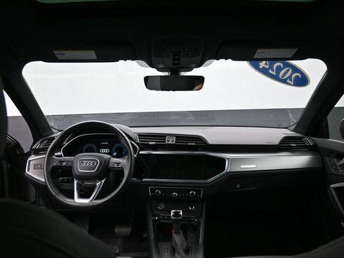 Used 2024 Audi Q3 2.0T Premium Plus AWD/4WD image 29