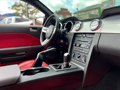 Used 2006 Ford Mustang GT Premium image 30