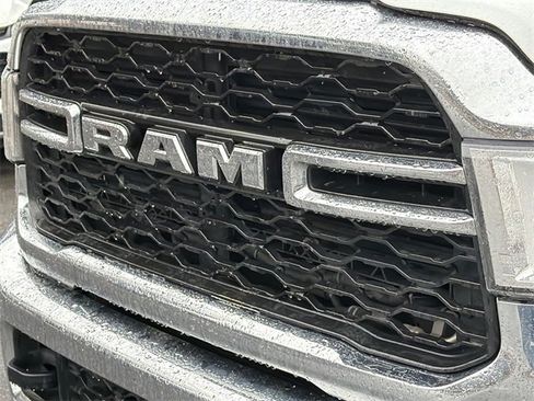 Used 2024 RAM 2500 Tradesman w/ Chrome Appearance Group image 8