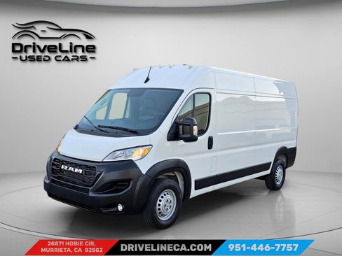 Used 2025 RAM ProMaster 2500 w/ Convenience Group image 1