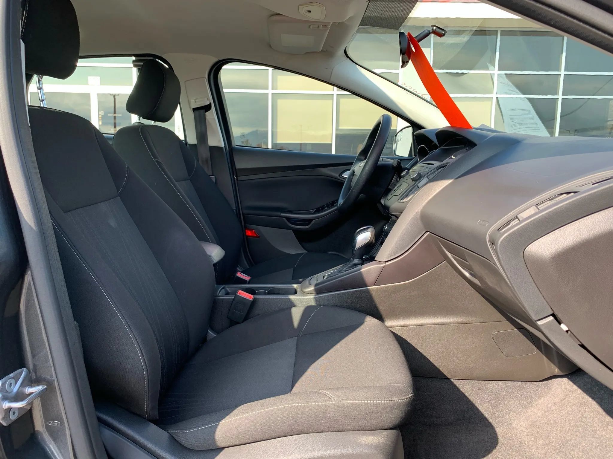 Used 2016 Ford Focus SE FWD image 21