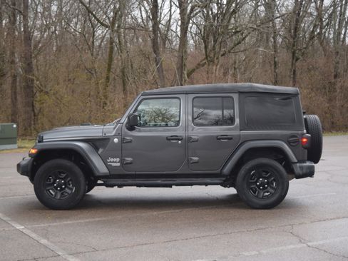 Used 2019 Jeep Wrangler Unlimited Sport image 21