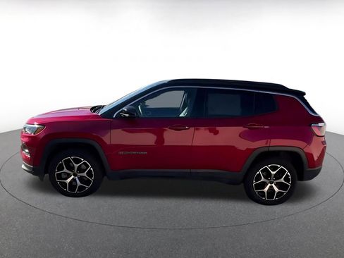 Used 2025 Jeep Compass Limited AWD/4WD image 7