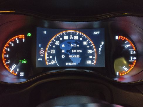 Used 2019 Dodge Durango GT image 23