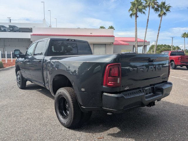 New 2026 RAM 3500 Big Horn AWD/4WD image 6