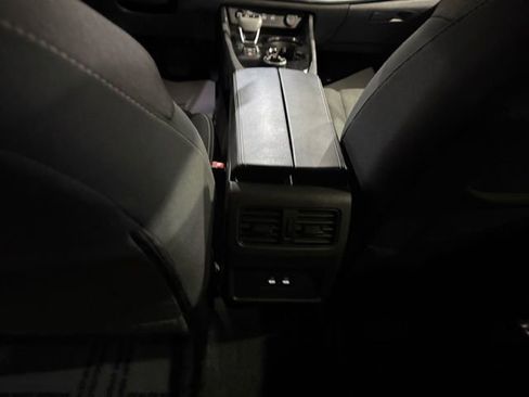 Certified 2025 Nissan Rogue SV image 29