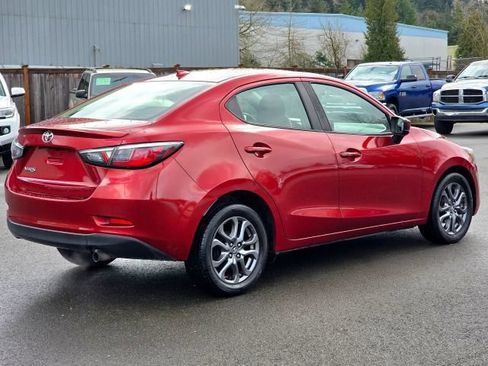 Used 2019 Toyota Yaris LE FWD image 7