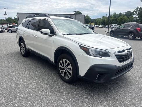 Used 2022 Subaru Outback Premium AWD/4WD image 9