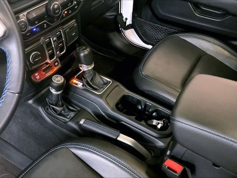 Used 2021 Jeep Wrangler Unlimited Rubicon 4xe w/ Safety Group image 16