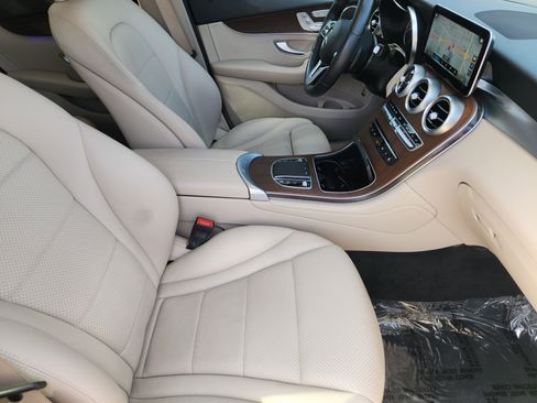 Certified 2022 Mercedes-Benz GLC 300 4MATIC image 15