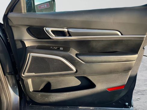 Used 2022 Kia Telluride S image 33