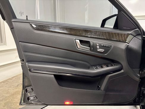 Used 2015 Mercedes-Benz E 350 Sedan image 12