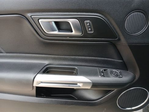 Used 2022 Ford Mustang Premium image 22