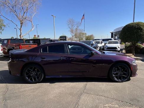 Used 2022 Dodge Charger R/T w/ Blacktop Package image 2