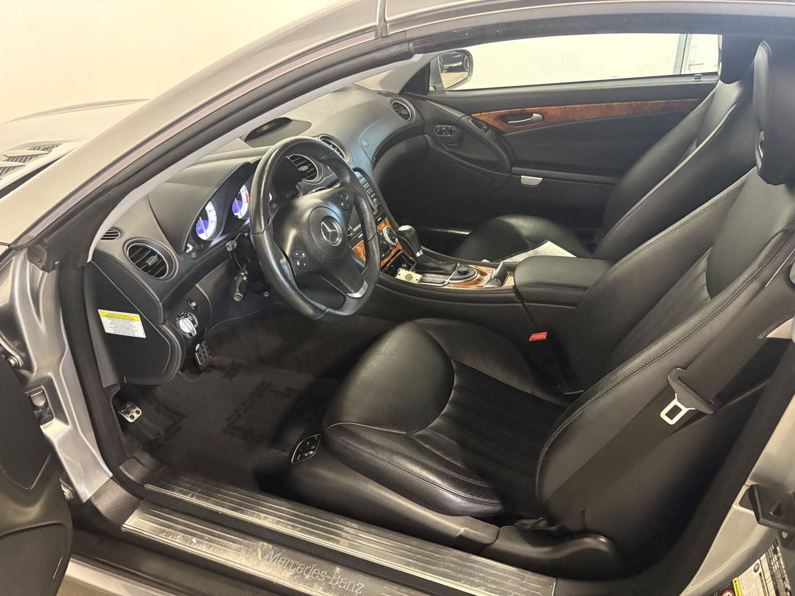 Used 2009 Mercedes-Benz SL 550 image 15