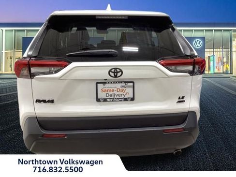 Used 2023 Toyota RAV4 LE image 3