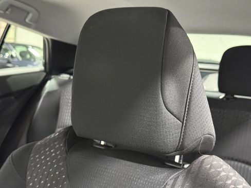 Used 2017 Toyota Prius Two image 17