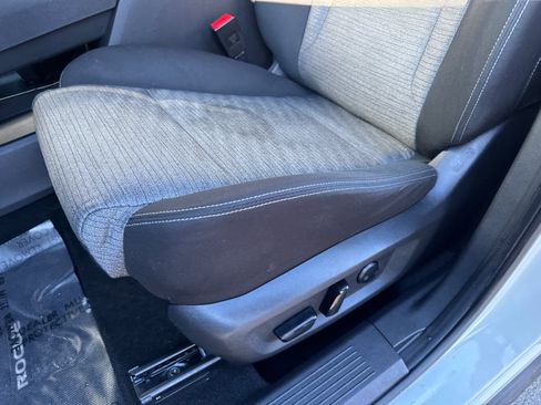 Used 2021 Nissan Rogue SV image 15