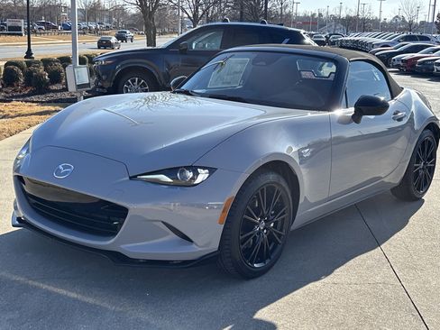 New 2025 MAZDA MX-5 Miata Club image 10