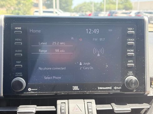 Used 2019 Toyota RAV4 XLE Premium FWD image 9