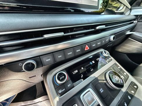 Used 2024 Hyundai Palisade Calligraphy FWD image 25